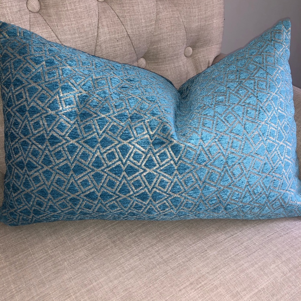 Decorative pillow
